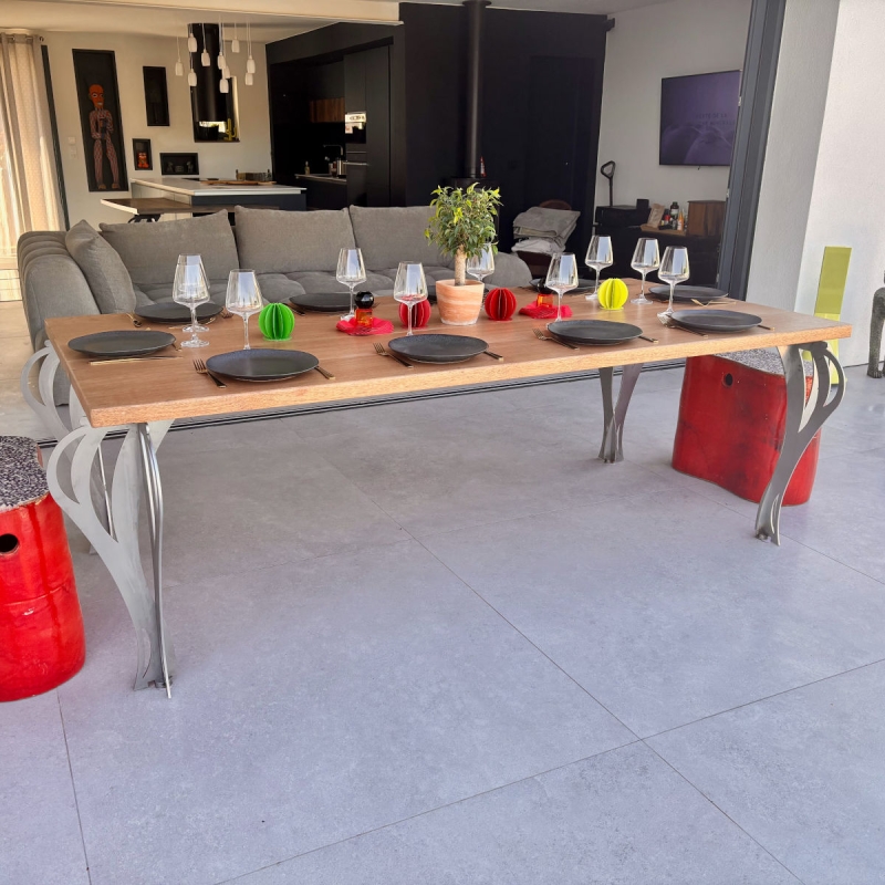 Table bois exotique avec Pied de table inox
